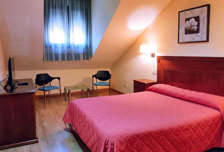 Hostal Plaza Mayor Torrejón de Ardoz Eksteriør bilde